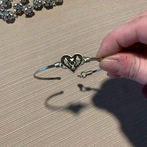 Beautiful Angel Cuff Bravelet